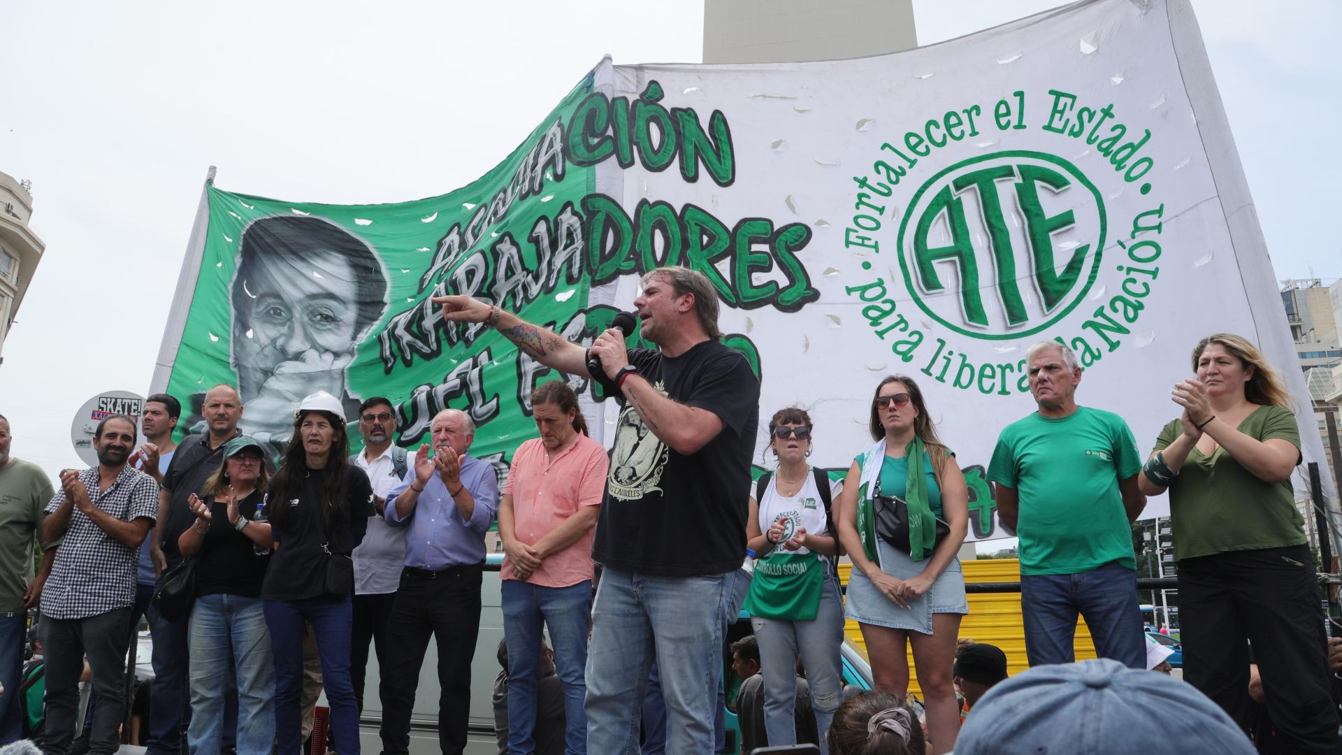 Movilizamos desde el Obelisco al Ministerio de Desregulación